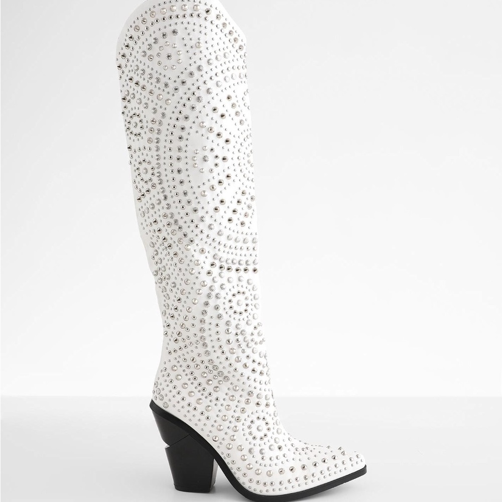Azalea Wang Way out west cowboy boots